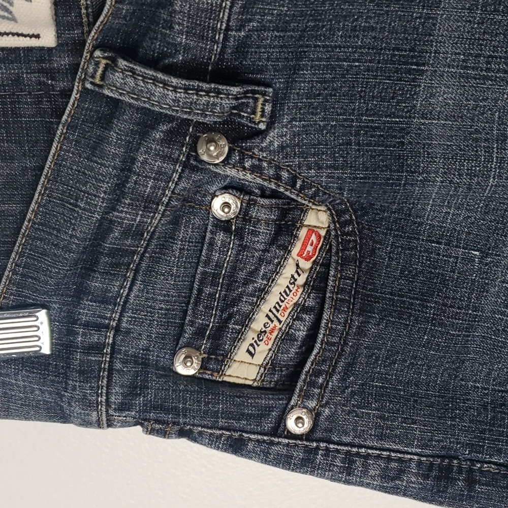 Diesel‎ boot cut jeans medium wash - Picture 4 of 15